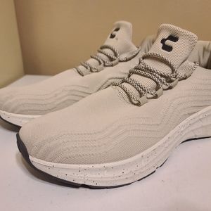 Men's size 13 Charlys